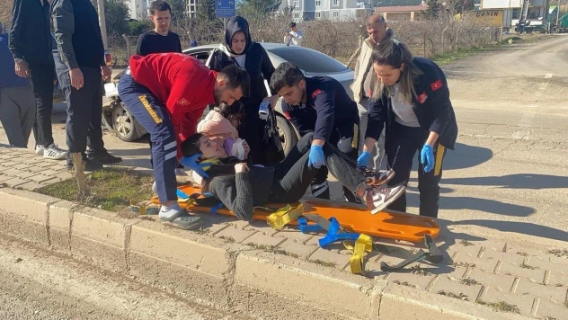 Otomobil ile kamyonet çarpıştı: 2 yaralı