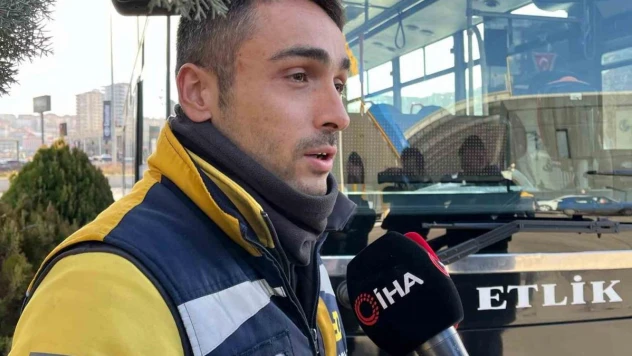 Otomobili ile park halindeki tır dorsesine çarpan genç hayatını kaybetti