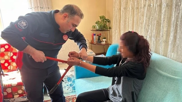 Oyun oynamak istemiş! Ekipler 1 saat çabaladı…