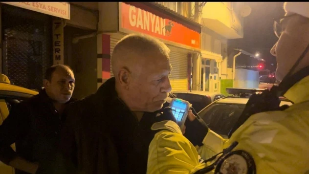 (Özel) Alkollü sürücü uygulamadan kaçtı, yakalanınca 'Ben mi kaçtım Allah Allah'  dedi