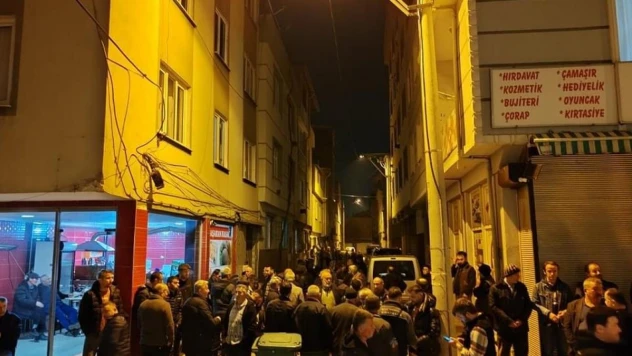 (Özel) Bursa'da beton çakan inşaat işçisi 4.katta yere çakıldı