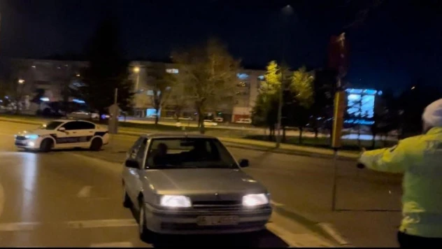 (Özel) Polisi gören geri vitese taktı, ne uygulamadan ne de cezadan kaçabildi
