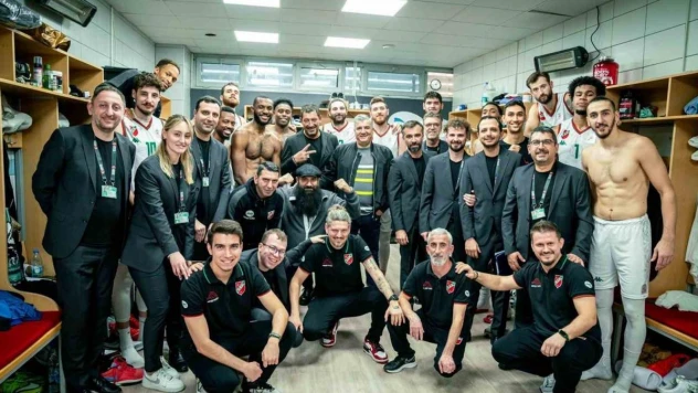 P. Karşıyaka üst üste 8. galibiyetini aldı