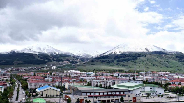 Palandöken'den kar eksik olmuyor