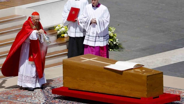 Papa Franciscus, 400 bin kişi tarafından son yolculuğuna uğurlandı