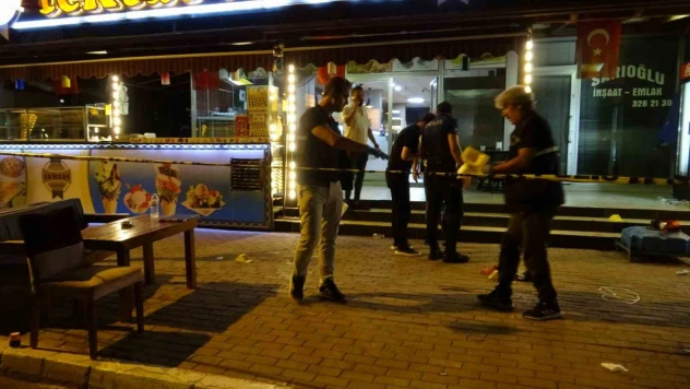 Pastanedeki tartışma kavgaya dönüştü: 3 ölü