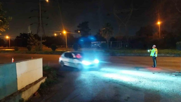 Payas'ta polis ekiplerinden sıkı denetim