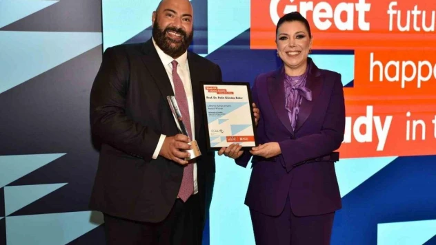 Pelin Gündeş Bakır'a 'Yaşam Boyu Başarı Ödülü'