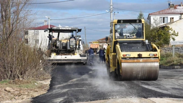 Pelitözü'nde yollar yeni asfalta kavuştu