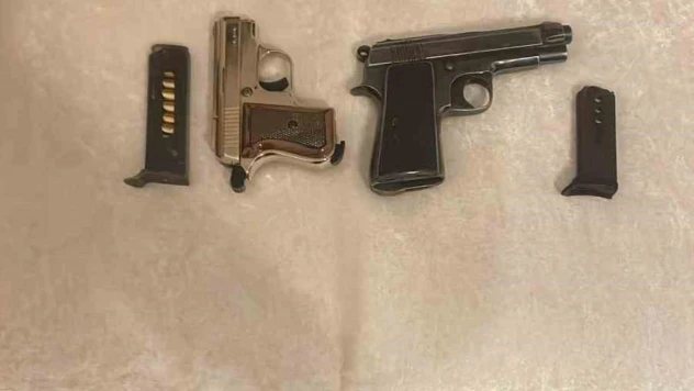 Pendik'te market soygunu güvenlik kamerasına yansıdı