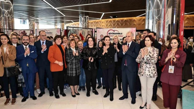 Perihan Savaş, Denizli'nin en renkli festivaline konuk oldu