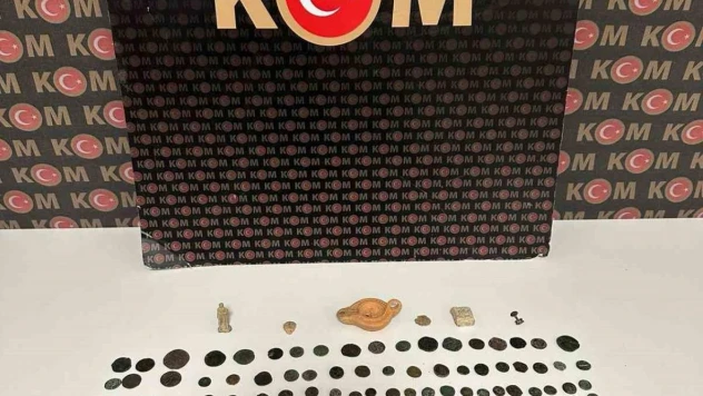 Polis 175 adet tarihi sikke ve obje ele geçirdi