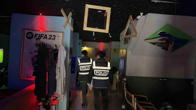 Polis ekipleri okul çevrelerinde denetimlerini arttırdı