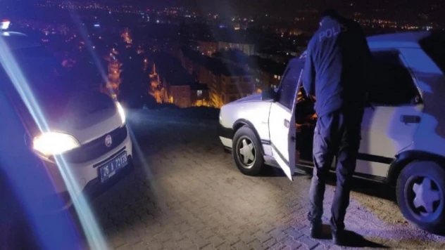 Polis ekiplerince 4 araca toplamda 41 bin 884 TL ceza kesildi