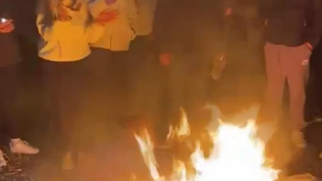 Polis memuru eski eşi tarafından öldürülen Mervegül Bayer'in gelinliğini annesi yaktı