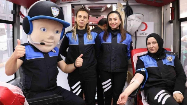 Polisten kan bağışı