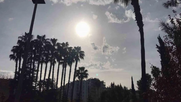 Prof. Dr. Başıbüyük: 'Sera gazı emisyonu azaltılmazsa küresel sıcaklık artışı 3-4 dereceye çıkabilir'