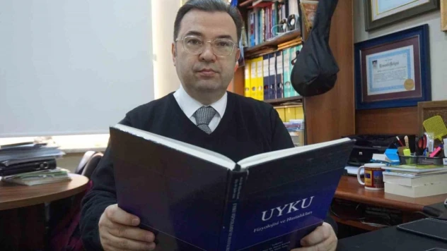 Prof. Dr. Öztürk, 'Kalıcı yaz saati uygulaması ölümleri azaltıyor'
