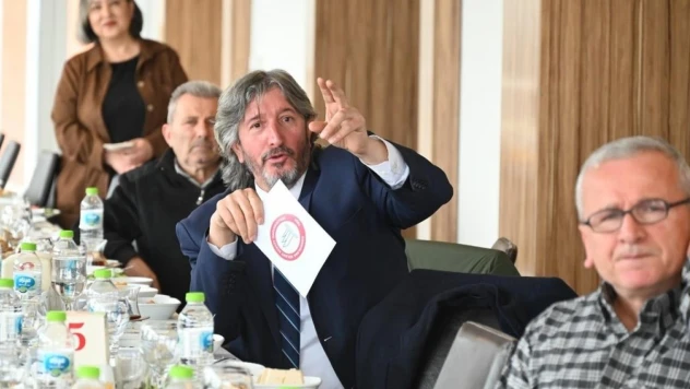 Rektör Özölçer gazetecilerle bir araya geldi