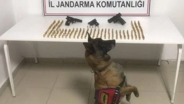 Rize'den Eskişehir'e getirilen kaçak silahlar ve mermiler ele geçirildi