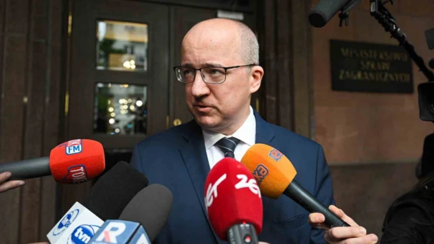 Rusya'nın Polonya Maslahatgüzarı, Polonya'nın hava sahasının ihlal edildiğini yalanladı