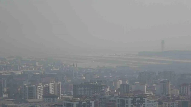 Sabiha Gökçen Havalimanı sis altında