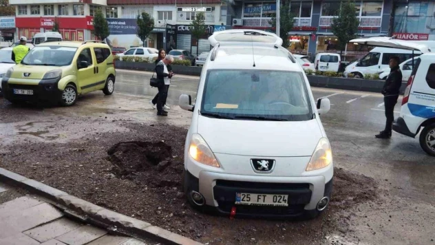 Sağanak yağmur hayatı felç etti