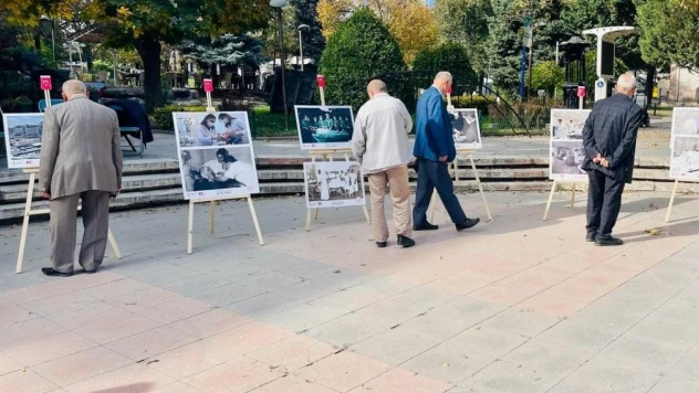 Sağlık çalışanlarının zorlu mücadelesi '100 Yıldır Aynı Aşk ve Heyecanla' sergisinde anlatıldı