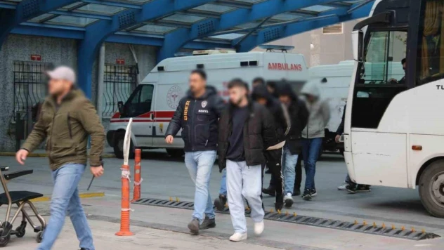 Sahte internet sitesinden kiralık villa vaadiyle dolandırıcılık yapanlara operasyon: 15 tutuklama