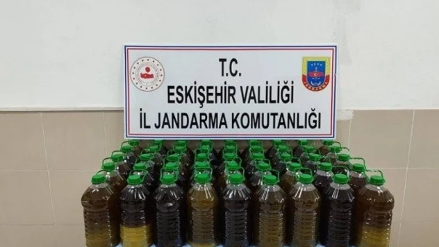 Sahte zeytinyağı üreten şahıs jandarma tarafından yakalandı