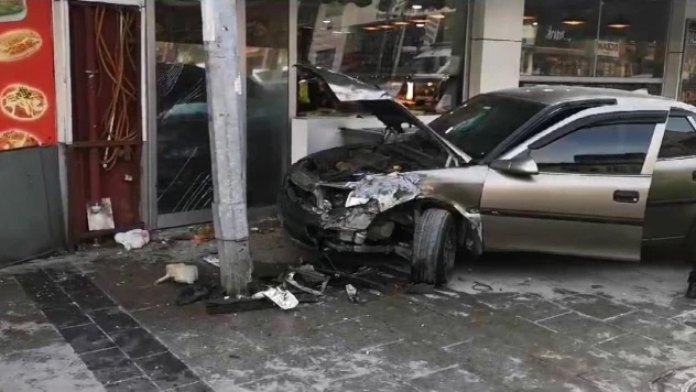 Sakarya'da yılın ilk günü feci kaza