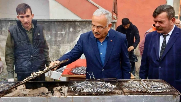 Sakin şehirde hamsi şenliği