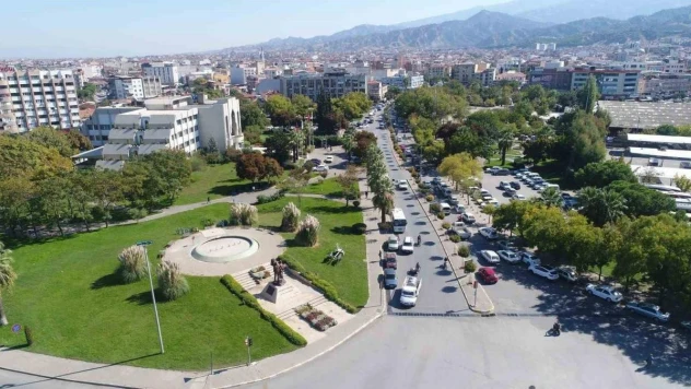 Salihli'de 43 yıllık hat değişiyor, saniyede 250 litre su gelecek