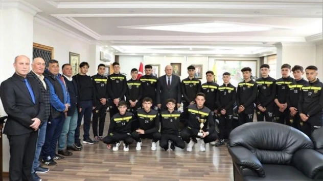 Şampiyonlardan Başkan Pekmezci'ye ziyaret