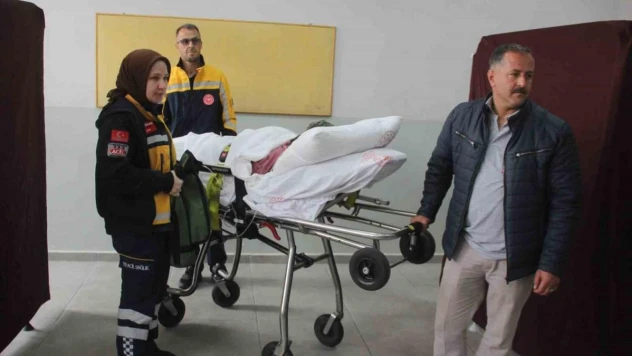 Sandığa gitmekte zorlanan hastaların yardımına sağlık ekipleri yetişecek