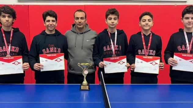 SANKO Okulları masa tenisinde il üçüncüsü oldu