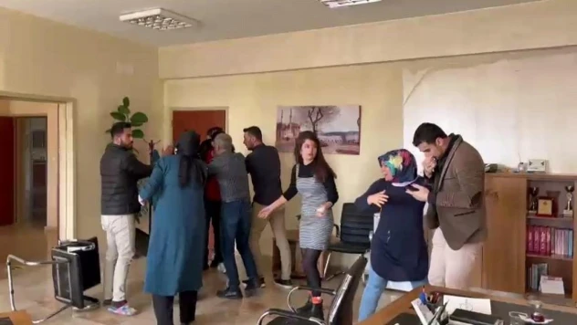 Şanlıurfa'da Öğretmenler Günü'nde 3 öğretmen darp edildi