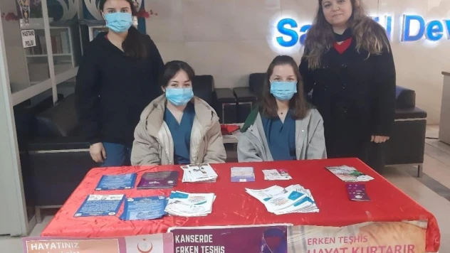 Sarıgöl'de kanser için farkındalık standı açıldı