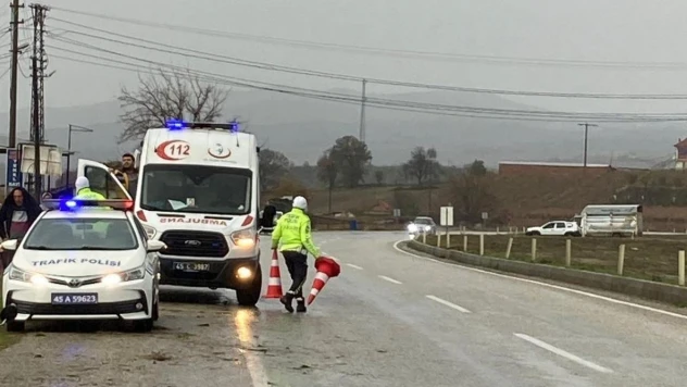 Sarıgöl'de trafik kazası: 4 yaralı