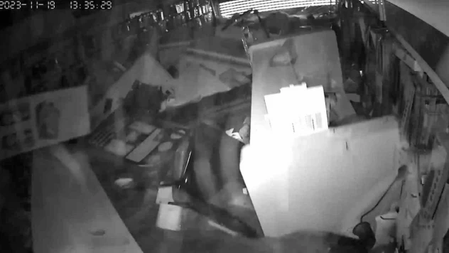 Sel suları iş yerine böyle girdi