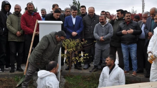 Selde hayatını kaybeden kardeşler babaannelerinin yanına defnedildi