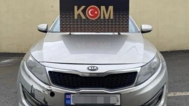 Selim'de gümrük kaçağı otomobil ele geçirildi