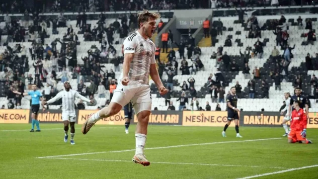 Semih Kılıçsoy gollerine devam ediyor