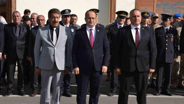 Şenkaya'da Cumhuriyet Bayramı'nın 100. Yılı etkinliklerle kutlanıyor.