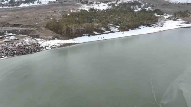 Sıhke Gölü kısmen buz tuttu