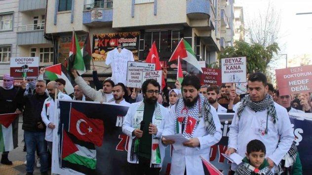 Siirt'te doktorlardan Filistin için 'sessiz yürüyüş'