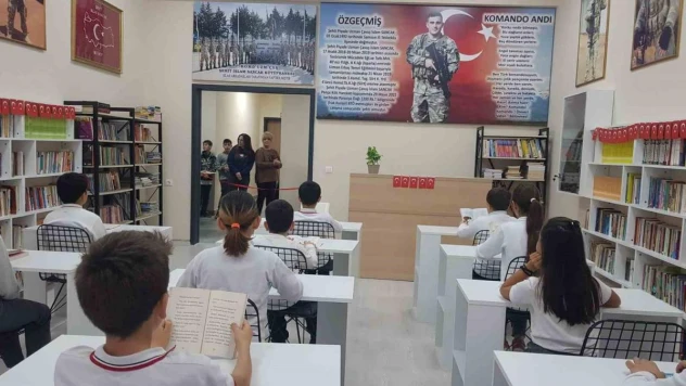 Silah arkadaşları şehit adına kütüphane kurdu