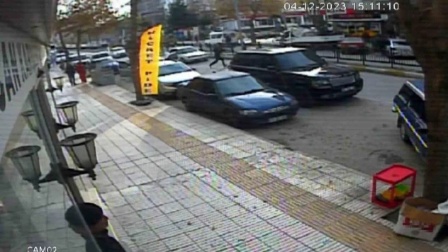 Silahlı saldırının güvenlik görüntüleri ortaya çıktı