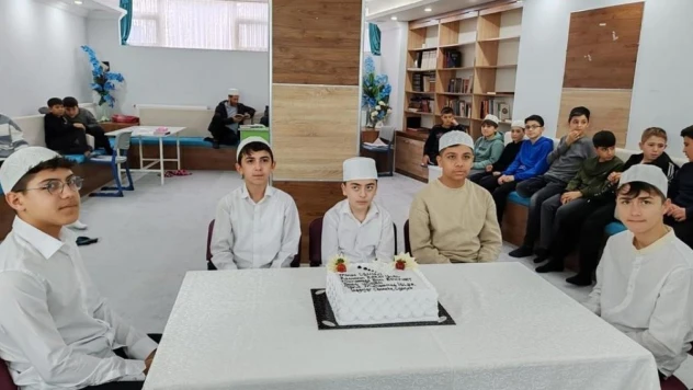 Simav'da 5 öğrenci daha hafız oldu