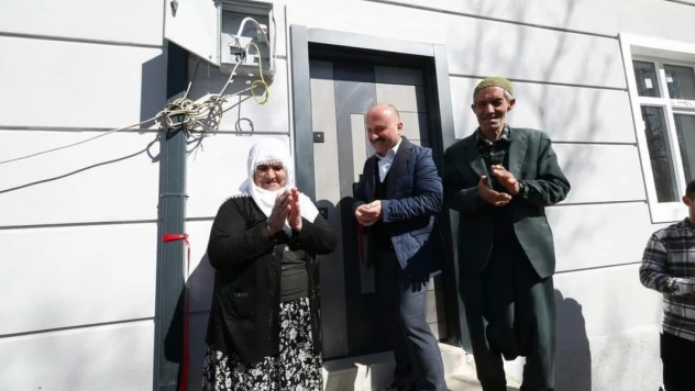 Sincikli depremzedeler yeni yuvalarına kavuştu